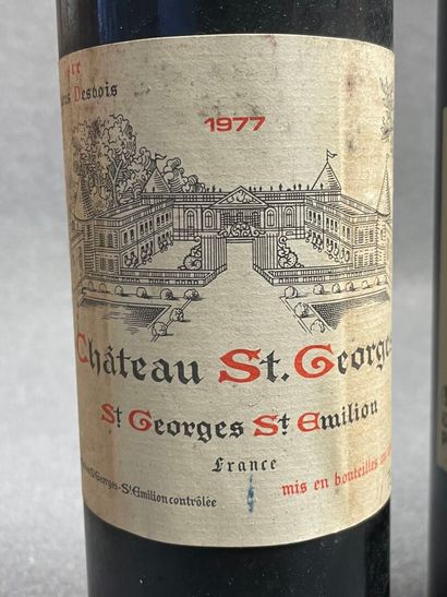 CHATEAU SAINT GEORGES 8 bouteilles
- 1977...