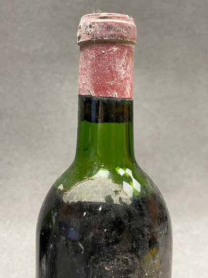 8 bouteilles: 
Chateau Olivier 1982, Condrieu...