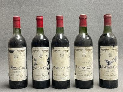 MOUTON CADET. 1982, 4 bouteilles. 
sans millésime,...