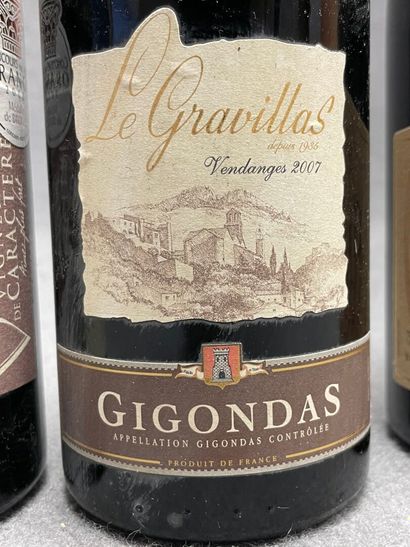 GIGONDAS: 9 bouteilles: 
-Domaine du Pesquier,...