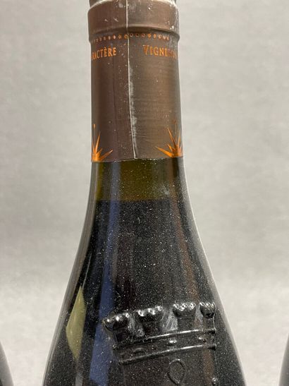 GIGONDAS: 9 bouteilles: 
-Domaine du Pesquier,...