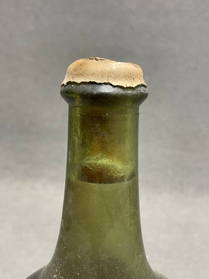 CHATEAU CHALON. Vin jaune de garde. Domaine...