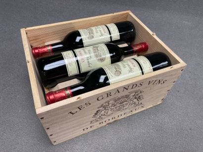 CHATEAU LAGARDE DAMBERT. 2007 Caisse bois...