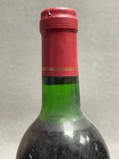 4 bouteilles: 
-Chateau Croizet-Bages, PAUILLAC,...