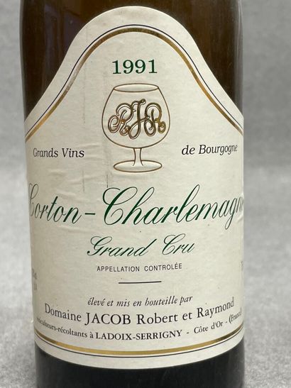 CORTON-CHARLEMAGNE. Domaine Jacob. 4 bouteilles
-Les...