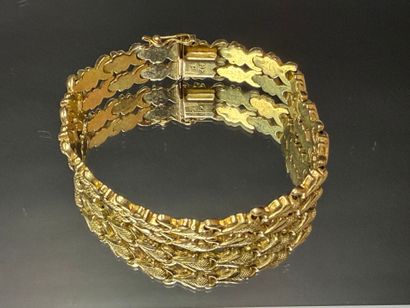Bracelet articulé, mailles feuillagées sur...