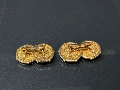 Paire de boutons de manchette composés de...