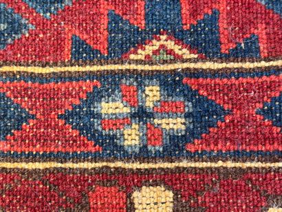 Hand-woven wool gallery, Orient. 
300 x 88...