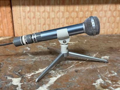 QUAD Chaine hifi des années 1960 comprenant
-...