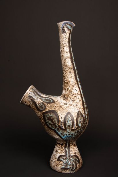 ACCOLAY. 
Vase zoomorphe en céramique émaillée....
