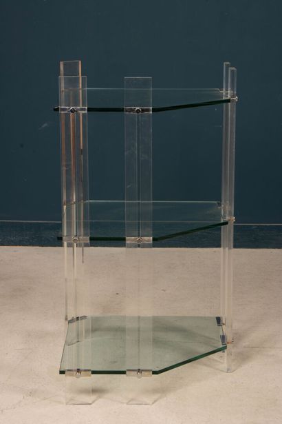 Etagère d'angle plateaux en verre et montants...