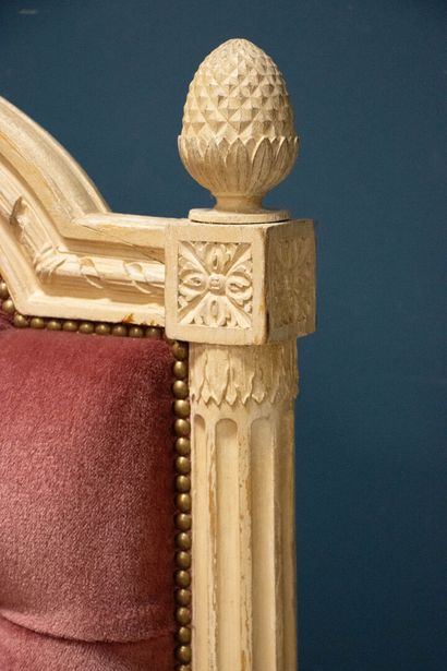 Carved lacquered wood bed with crushed raspberry...