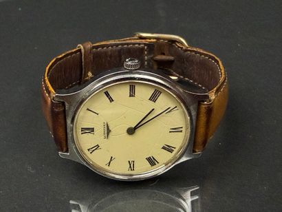 LONGINES Montre d'homme en acier, bracelet...