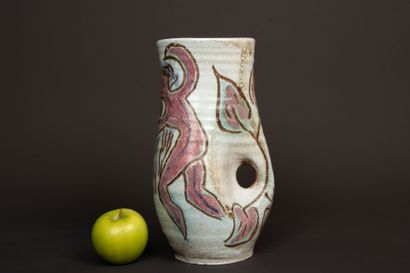 ACCOLAY. 
Vase en céramique émaillée à décor...