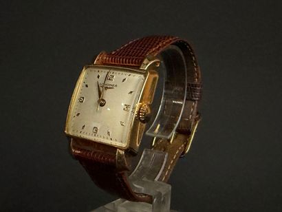LONGINES . 
Montre d'homme en or, cadran...