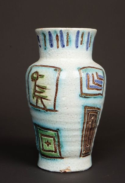 ACCOLAY. 
Vase en céramique émaillée à décor...