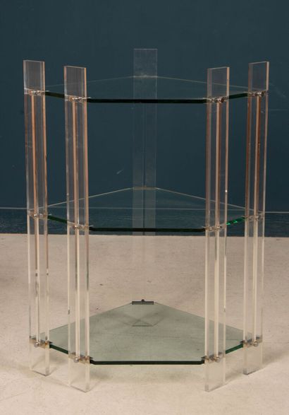 Etagère d'angle plateaux en verre et montants...