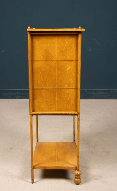 Desk drawer in metal and patinated cardboard.
ADINE...