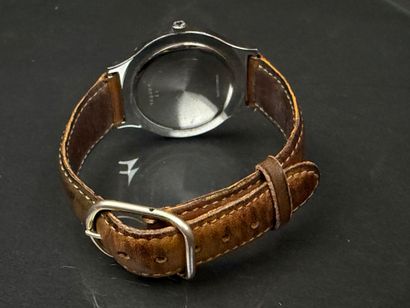 LONGINES Montre d'homme en acier, bracelet...