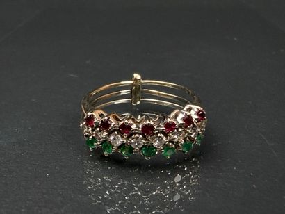 Bague en or gris composée de trois anneaux...