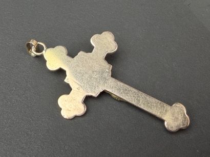 Croix en or.
Or 750°/00.
H: 6 cm
Poids 11.74...
