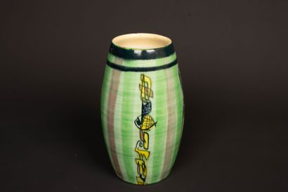 ACCOLAY. 
Vase en céramique émaillée à décor...