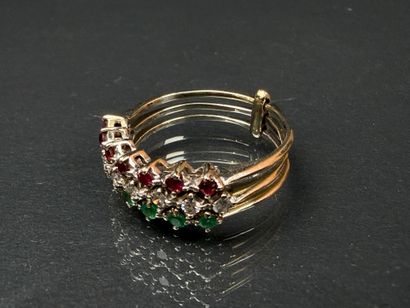 Bague en or gris composée de trois anneaux...