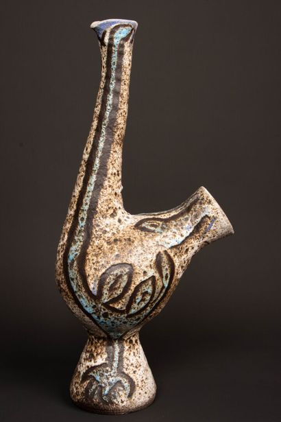 ACCOLAY. 
Vase zoomorphe en céramique émaillée....