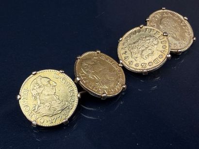 Paire de boutons de manchette composés de...