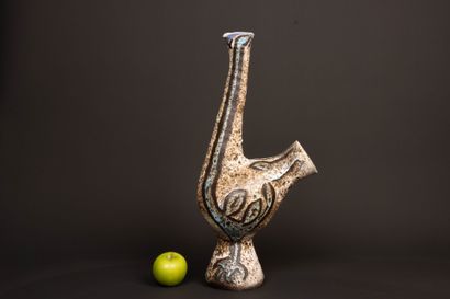 ACCOLAY. 
Vase zoomorphe en céramique émaillée....