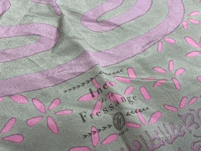 Ensemble de 5 foulards en soie: Ines de la...