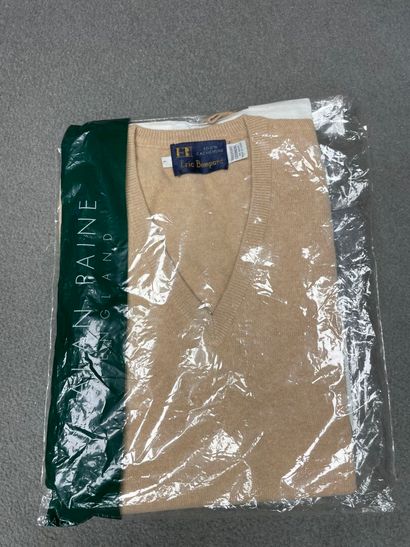 Eric Bompard. 
Pull 100% cachemire. 
Taille...