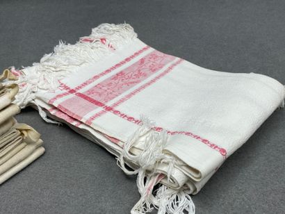 Lot de 24 torchons anciens.