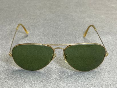 RAY BAN.
Lunette de soleil aviateur. 
En...