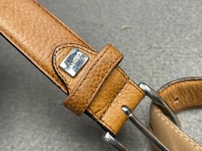 LANCEL. 
Ceinture en cuir.