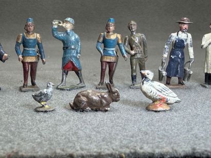 Lot de soldats figurines religieux de pl...