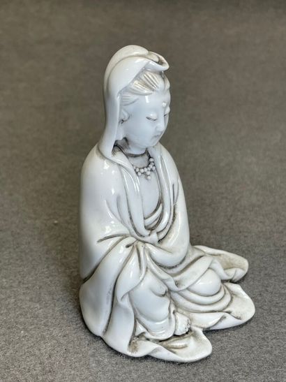 Guanyin. 
Sculpture en blanc de Chine. 
H....
