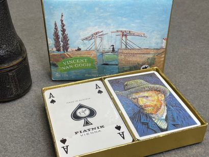 Lot comprenant: jeu d'échec de voyage, jeux...