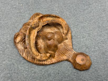 Heurtoir en fonte patinée: Muffle de lion
H:...
