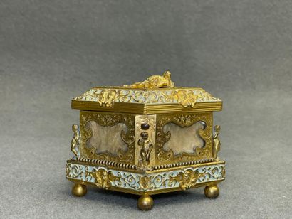 Coffret en laiton et pomponne.
Vers 1900
9,5...