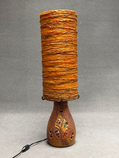 ACCOLAY
Lampe en céramique et résine
Années...