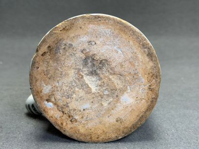 Chope en faïence de Nevers début XIX°. 
H....
