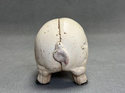 Tirelire cochon en fonte.
Début XX°
L: 26...