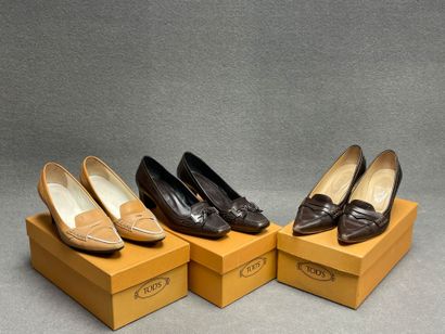 TOD'S.
Trois paires d'escarpins en cuir
P....