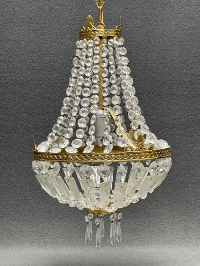 Petit lustre à rangs de perles de verre facetées
H:...