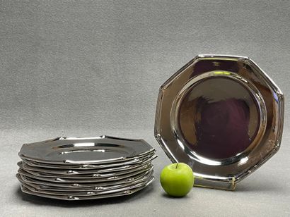 Christian DIOR
Dix assiettes en faïence effet...