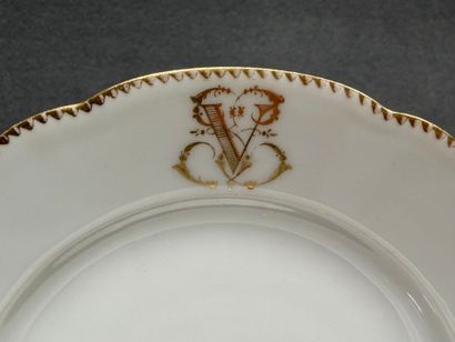 Service à dessert en porcelaine
-6 assiettes....