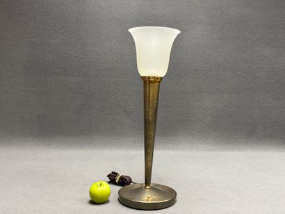 PERZEL: Lampe en laiton et vasque en verre...