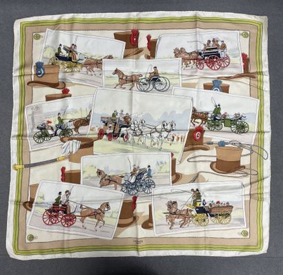 HERMES Paris.
Carré en twill de soie imprimé...