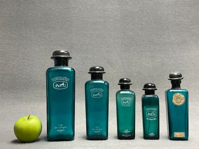 HERMÈS Paris. 
Cinq flacons d'eau de Cologne...